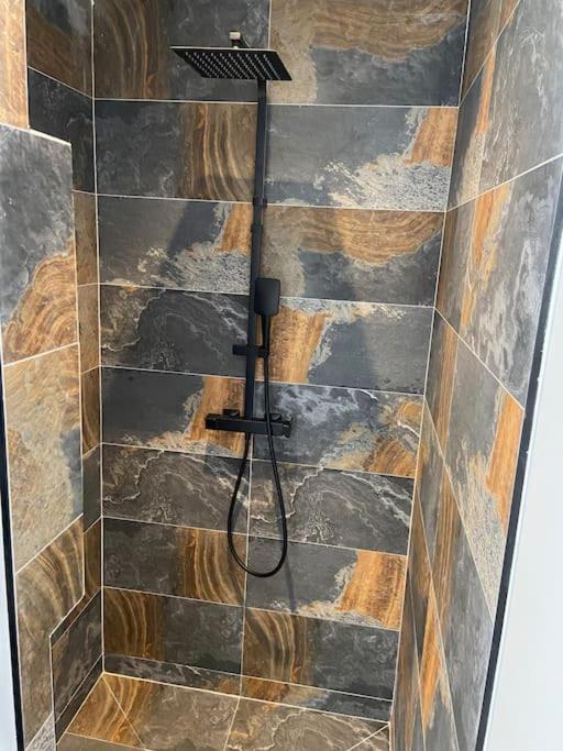 Maison Avec Jacuzzi أُرانْجْ المظهر الخارجي الصورة